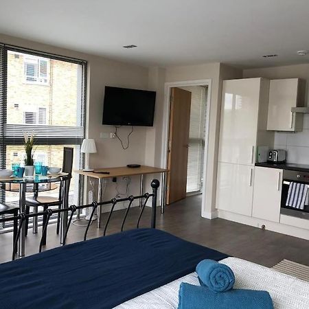 Studio Apartment Opposite Shoreditch Park Londra Esterno foto
