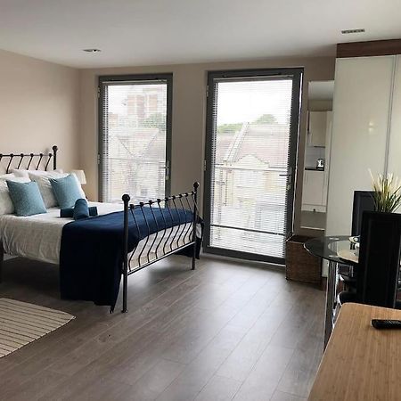 Studio Apartment Opposite Shoreditch Park Londra Esterno foto
