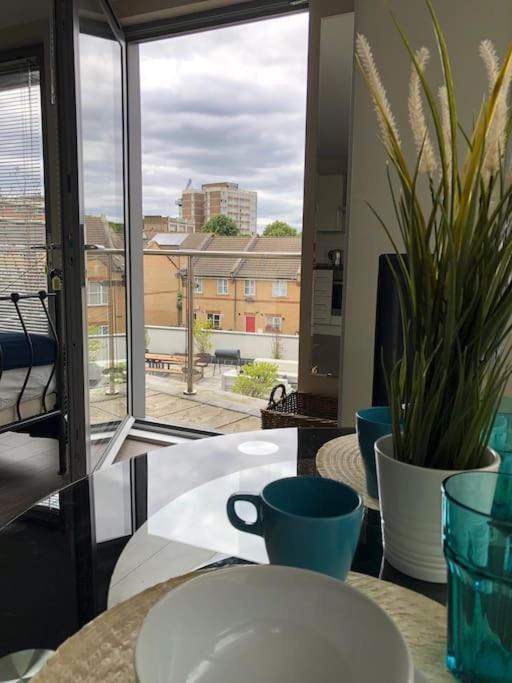 Studio Apartment Opposite Shoreditch Park Londra Esterno foto