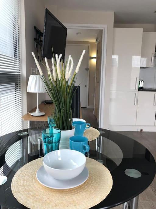 Studio Apartment Opposite Shoreditch Park Londra Esterno foto